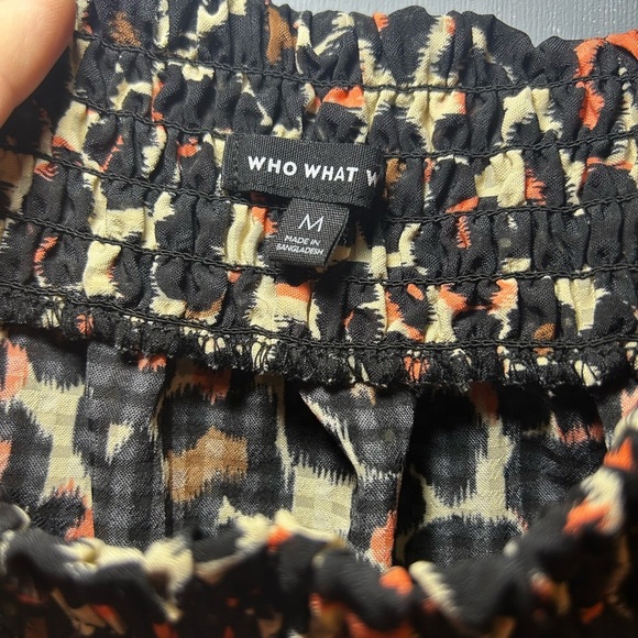 ‘Who What Where’
 Boutique top with adorable puffy sleeves,medium,
Medium - Picture 5 of 5